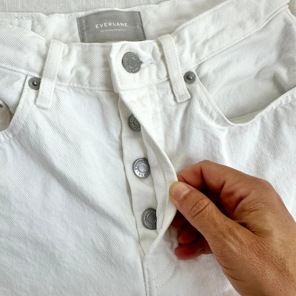 Everlane 90s Cheeky Long Denim Shorts Raw‎ Hem White Casual Summer Size 24
